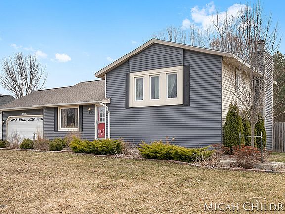 2nd image of 6124 Kuttshill Dr NE