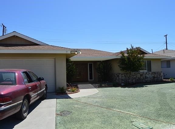 2nd image of 440 S Tahquitz Ave