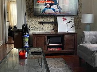 30-63 44th St #C3, Astoria, NY 11103
