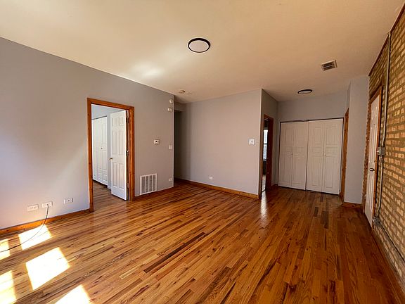 3rd image of 1160 N Harding Ave #2