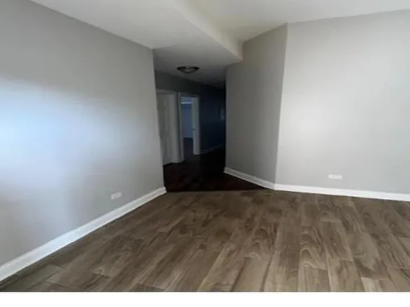 437 W Marquette Rd #3, Chicago, IL 60621