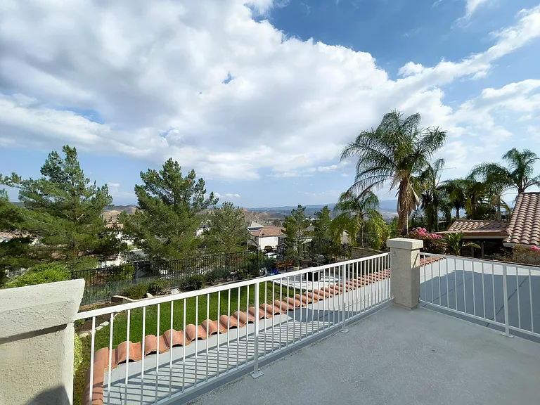 30024 Medford Pl — Photo 32