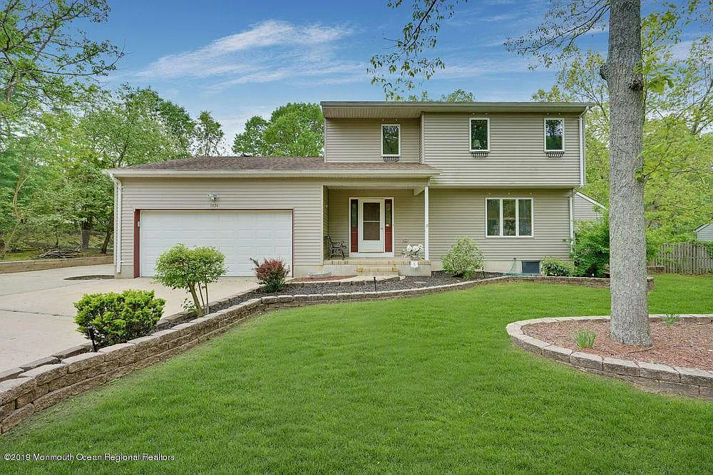 1424 Ottawa Ct photo 1