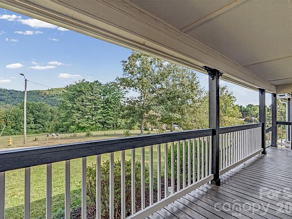 4th image of 540 Old Haw Creek Rd