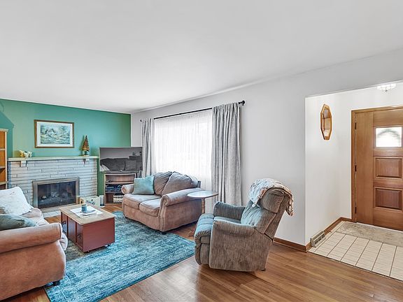 4th image of 1821 Lovi Rd