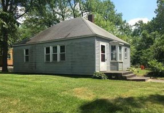 3rd image of 1901 E 73rd Ave
