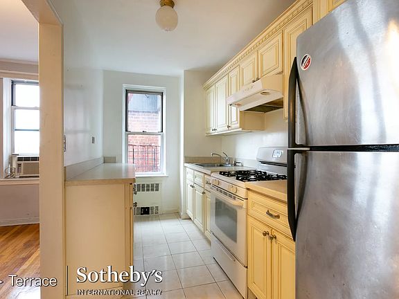 4th image of 66-40 108th St #6-G