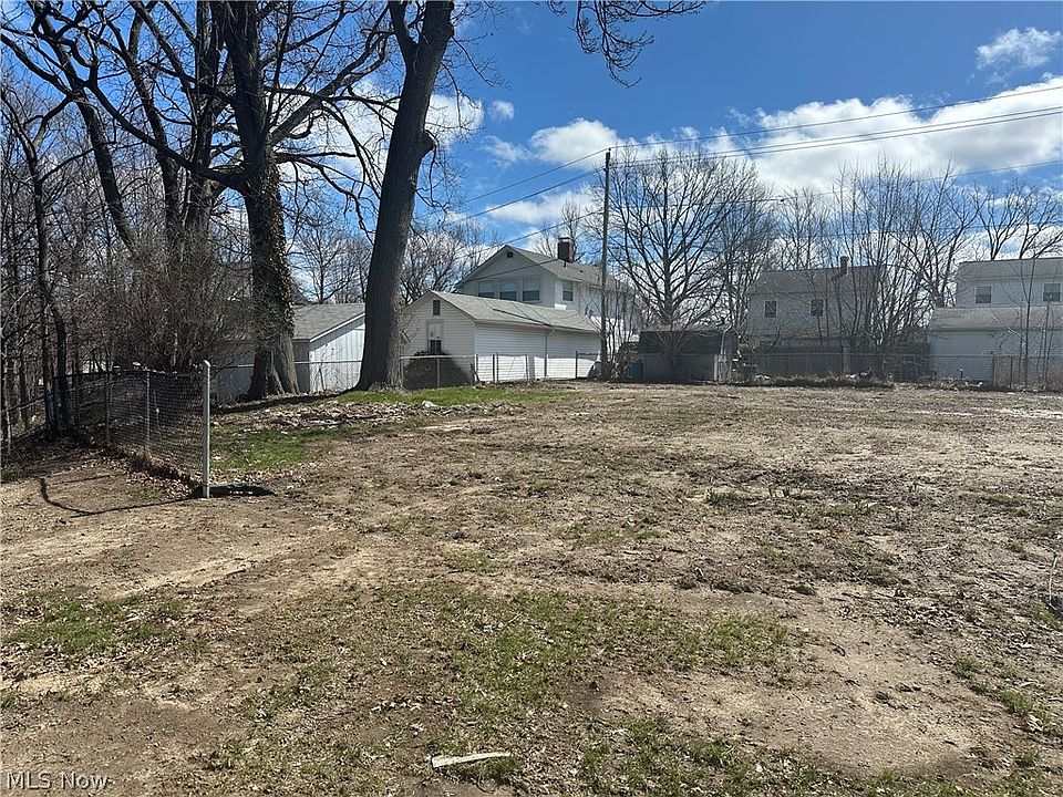 1st image of 81 Wicklow Dr