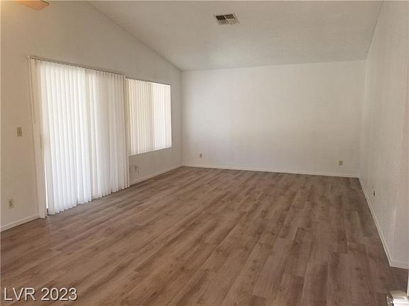 2nd image of 4537 Calderwood St