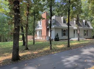 1102 Live Oak Ln, Warrensburg, MO 64093