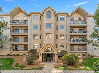 11901 Windemere Ct APT 301, Orland Park, IL