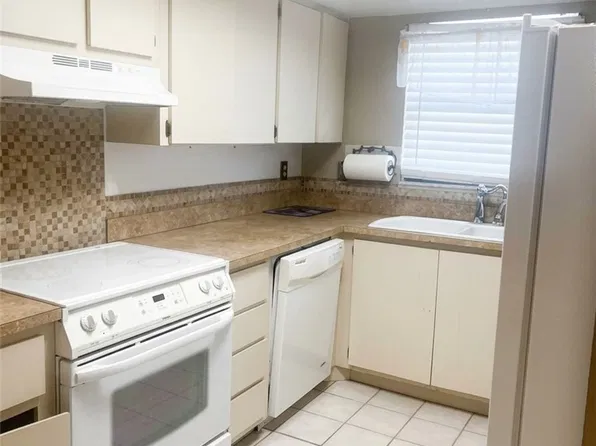 1754 Cape Coral Pkwy E APT 107, Cape Coral, FL 33904