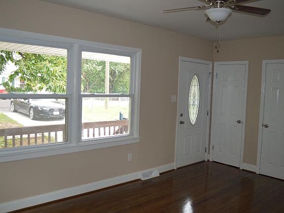 3rd image of 2801 Idlewild Blvd NE