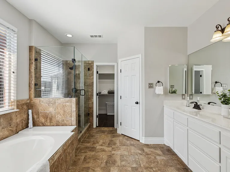2917 Tophill Ln — Photo 23