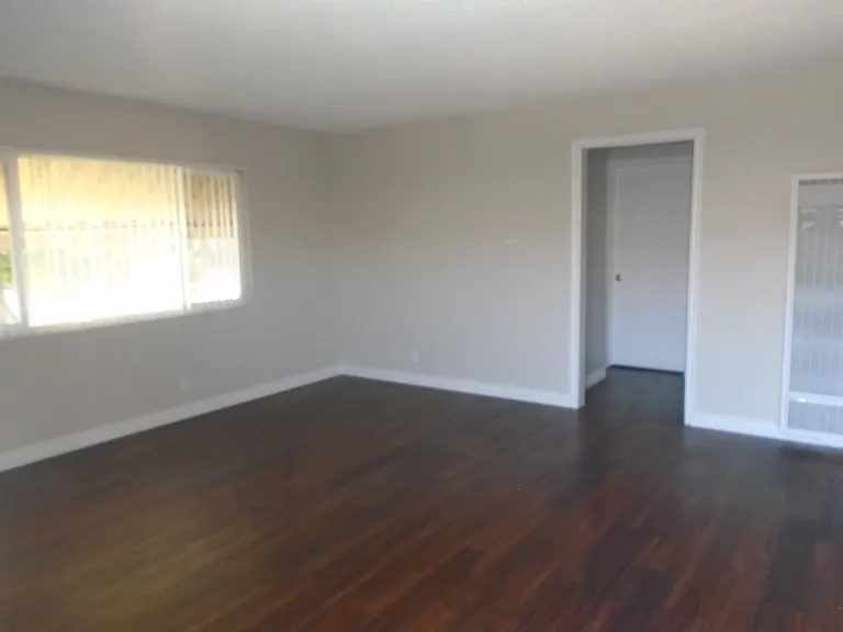 694 Spruce Ave #G — Photo 7