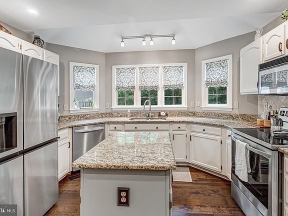 2nd image of 10101 Westover Ct