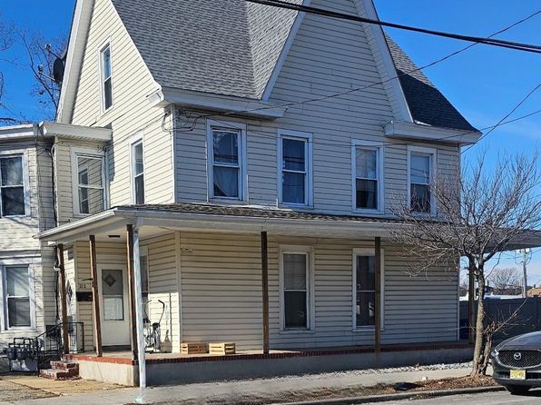 312 N 2nd St, Millville, NJ 08332