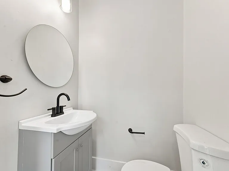 325 N Aiken Ave — Photo 11