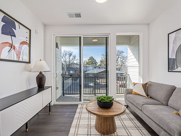 3rd image of 1650 N Sheridan Blvd #106