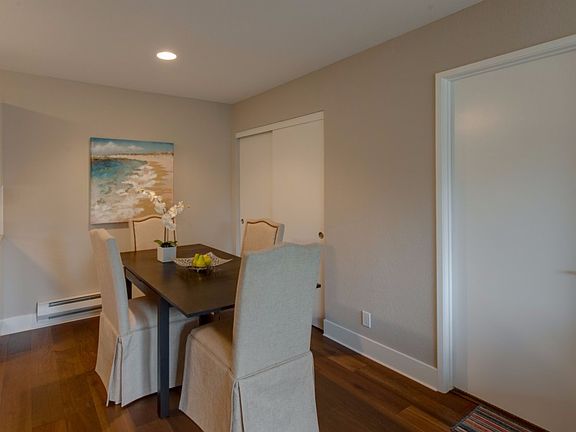 3rd image of 76 Lakeshore Ct