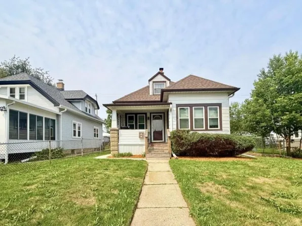 1212 Menomonee AVENUE, South Milwaukee, WI 53172