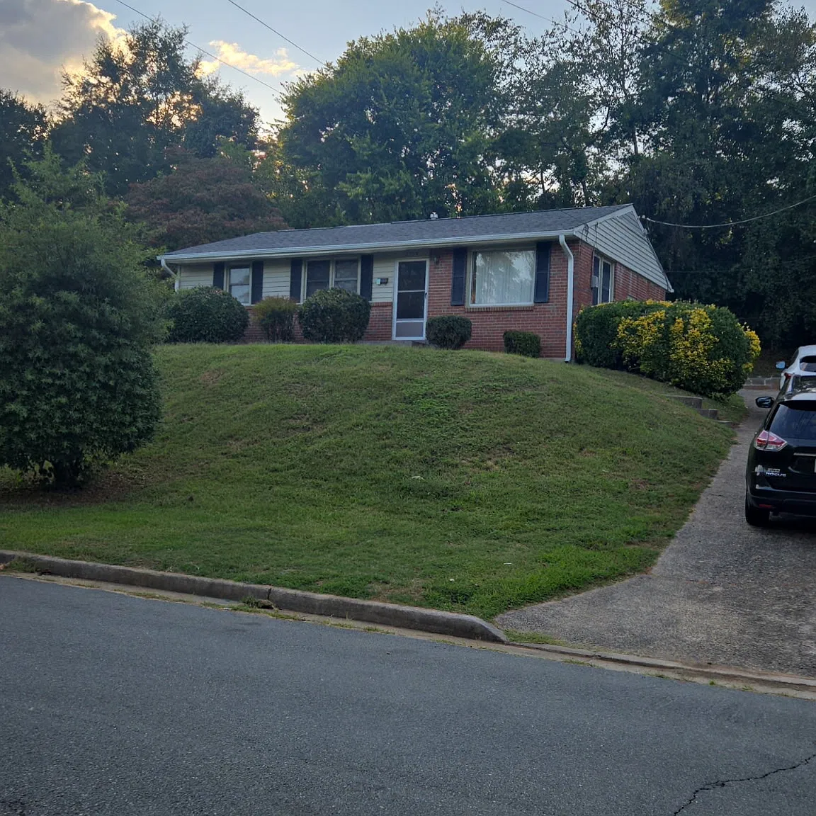 4 bed, 1311 sqft, $1,475 — Photo 1