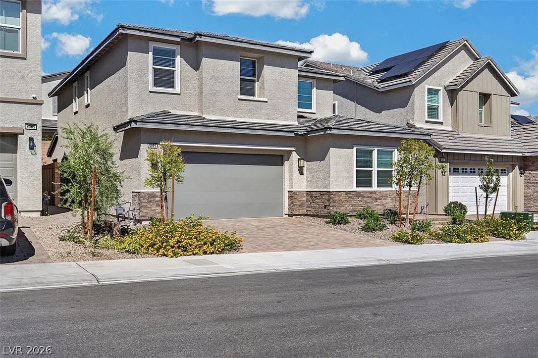 4 bed, 3.0 bath, 2566 sqft, $3,500 — Photo 3