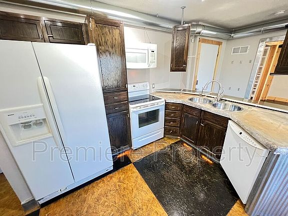 5th image of 2722 E 30th St APT A