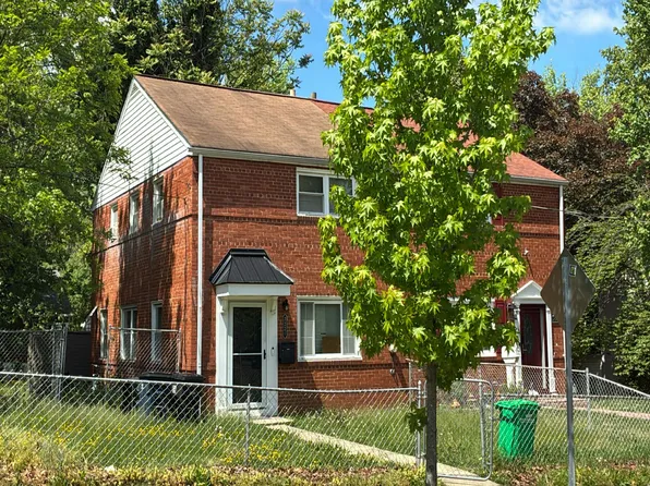 2221 Houston St, Suitland, MD 20746