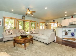 3355 Hamblin Dr, Santa Clara, UT 84765