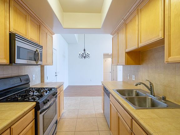 2nd image of 3328 Oakhurst Ave APT 207