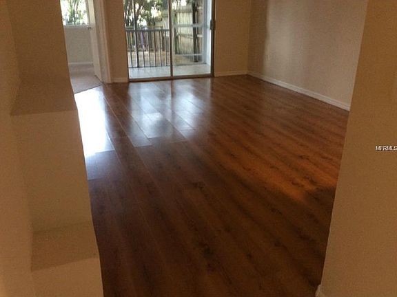 5th image of 3294 Cloverplace Dr