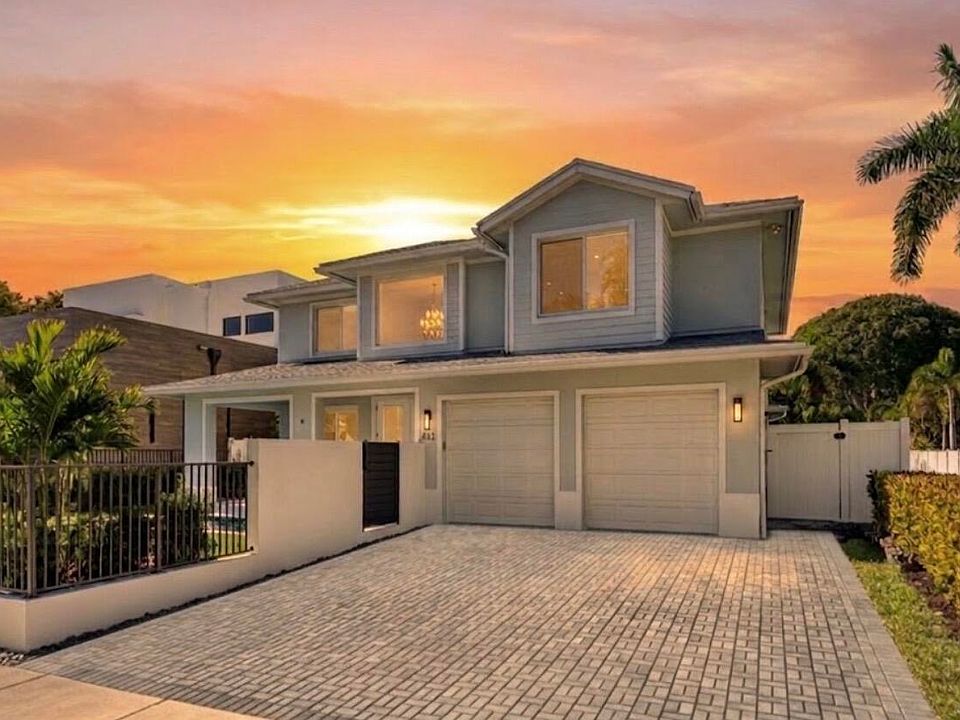 1st image of 412 SE 4th Avenue