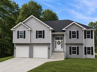 4707 Brookstone Dr, Saint Joseph, MO 64507