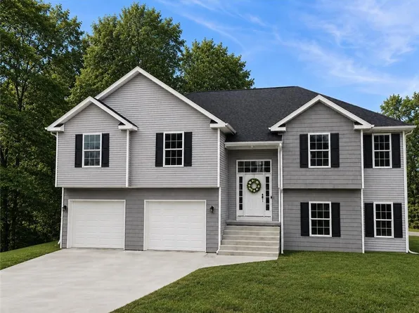 4707 Brookstone Dr, Saint Joseph, MO 64507