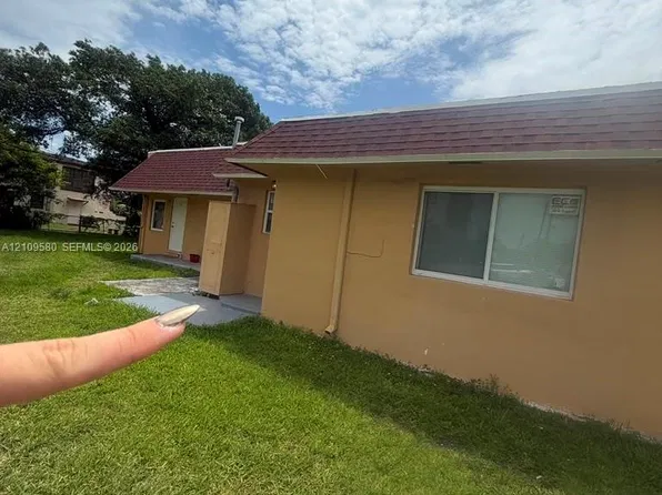 1203 NE 109th St #3, Miami, FL 33161