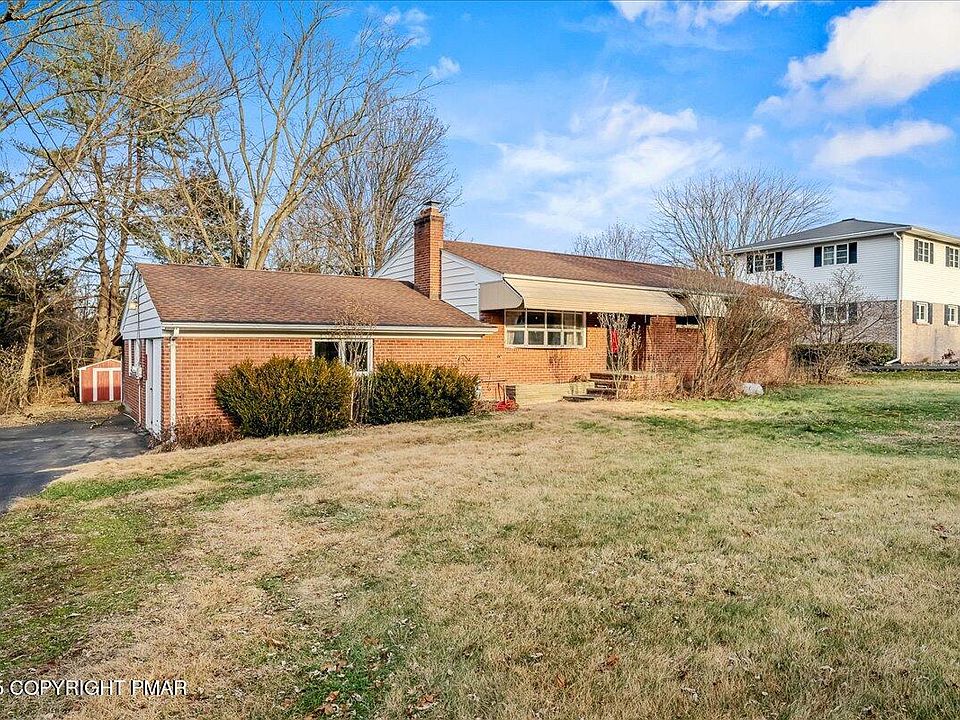 1st image of 4 Frederick Dr