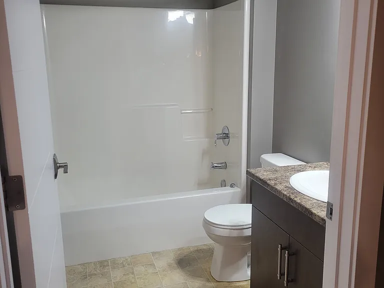 3411 Pembina Hwy #203 — Photo 7