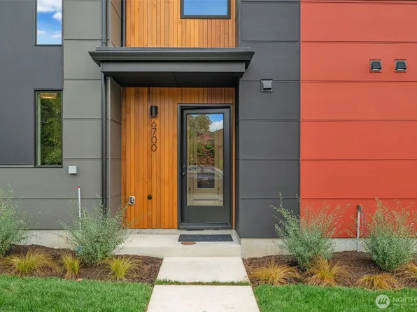 6700 52nd Avenue S, Seattle, WA 98118