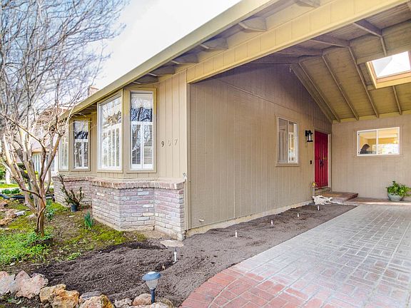 5th image of 907 Greenwood Dr