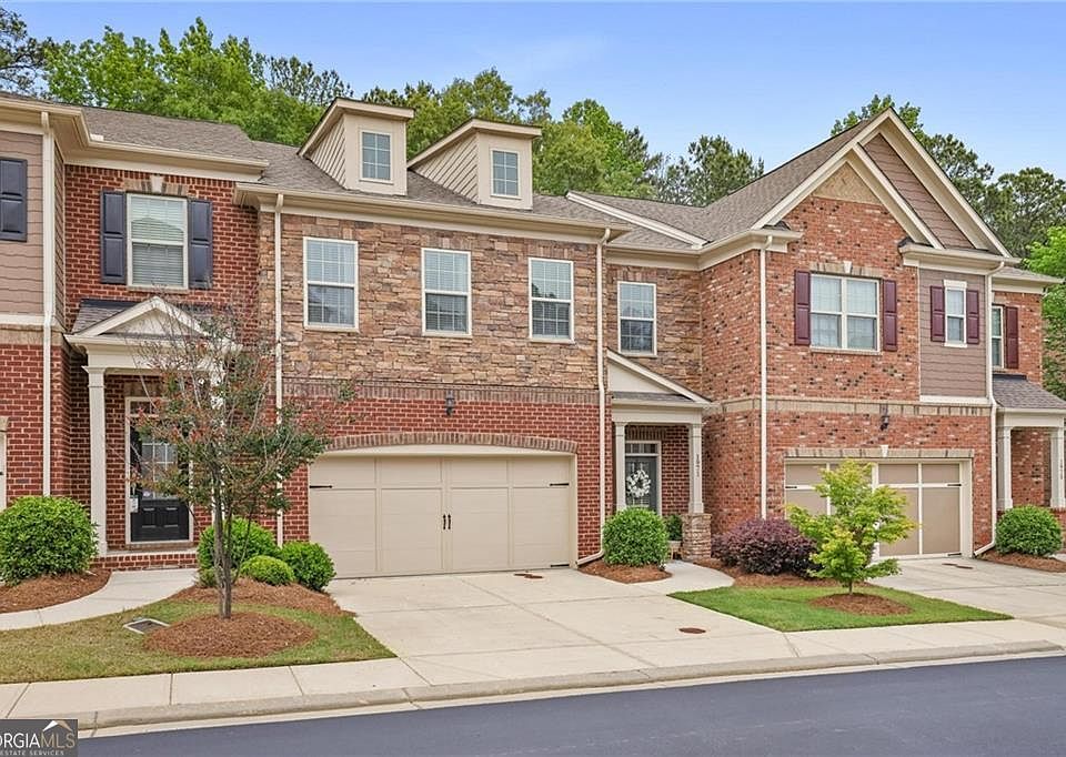 1st image of 1971 Silver Birch Dr SE #5