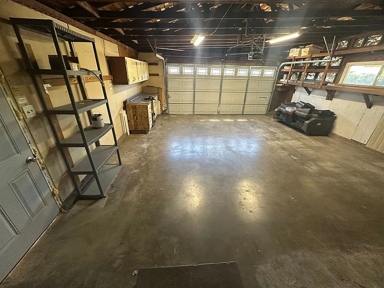 9101 Rosewood Dr — Photo 48