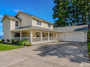 29720 Sandridge Rd, Ocean Park, WA 98640