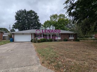 2242 E Meadow Dr, Springfield, MO 65804