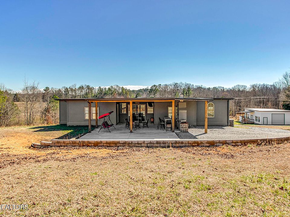43rd image of 1100 County Road 20