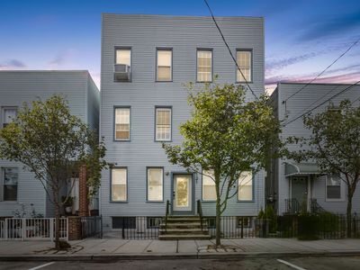 121 41st St APT 3, Union City, NJ, 07087