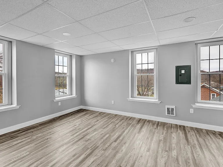 2693 W Philadelphia Ave #B — Photo 5