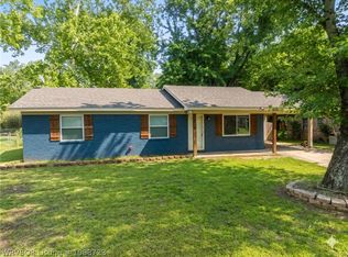 1208 N 26th St, Van Buren, AR 72956