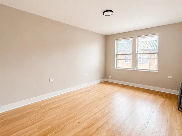 7520 N Seeley Ave #1, Chicago, IL 60645