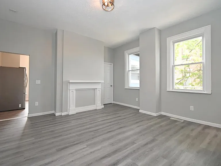 212 Washington Ave — Photo 12